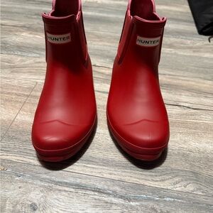 Hunter Red Winter Rain Boots with Chunky Sole Size 9 Worn Once